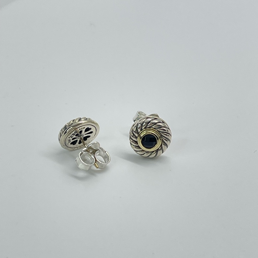 David Yurman Cookie Cutter Earrings with Black Onyx & 14k Gold - Picture 13 of 14